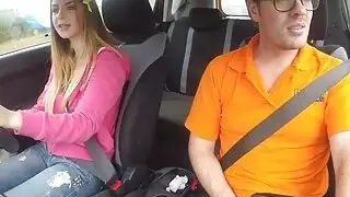 Natural busty babe bangs in driving school car