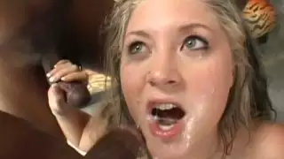 Blondie Bailey M with smeared makeup wanna suck black cocks