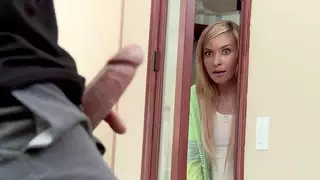 Kylie Nicole breaks into Jordan's house and starts deepthroating his shlong